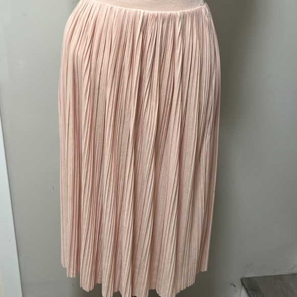 Pink torrid skirt - Picture 2 of 5